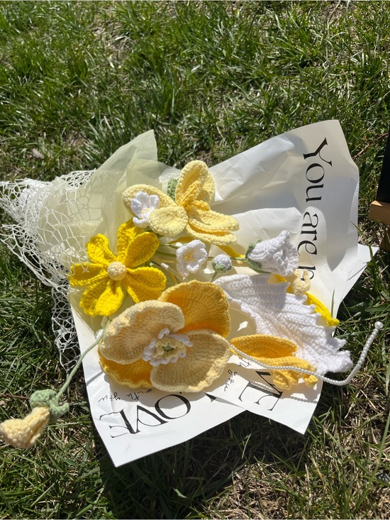 Accessories - Handcrafted Crochet Flower Bouquet - Perfect for Mother’s Day / Graduation Gift